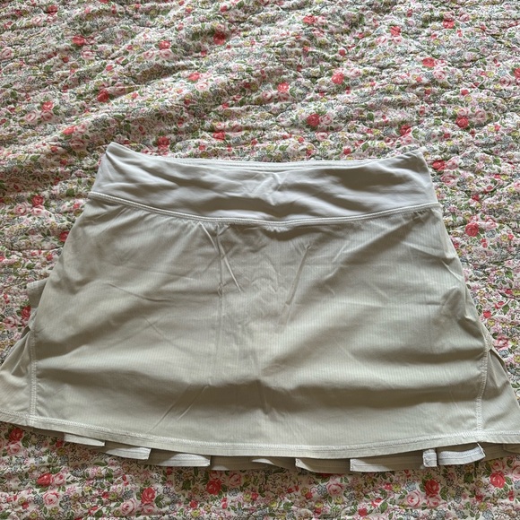 Lululemon Pace Rival Skirt in Grey - Picture 3 of 4